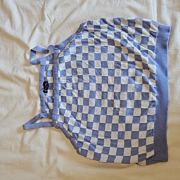 art class Tops - 🩴White and Periwinkle Checkered Crop Top Size L